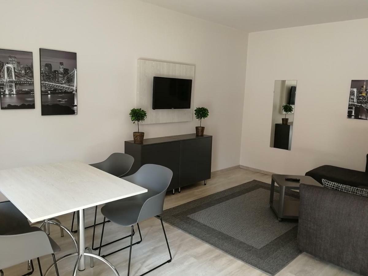 Ovar Apartman Mosonmagyaróvár Exterior foto