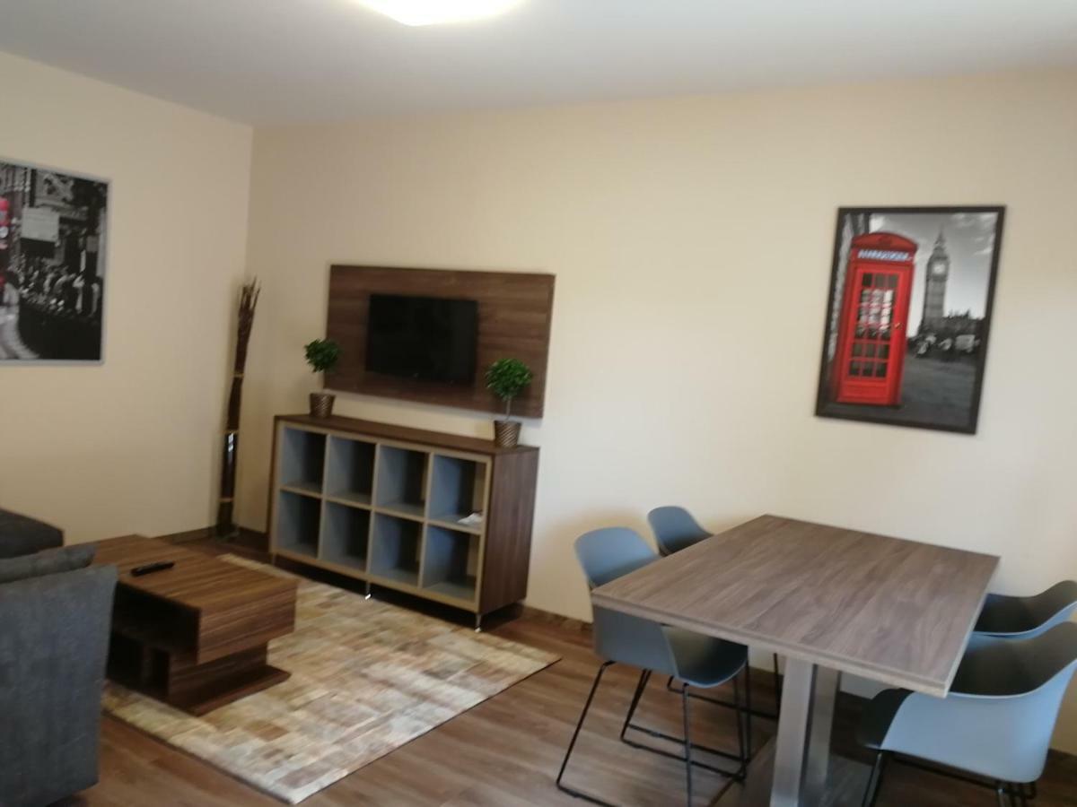 Ovar Apartman Mosonmagyaróvár Exterior foto