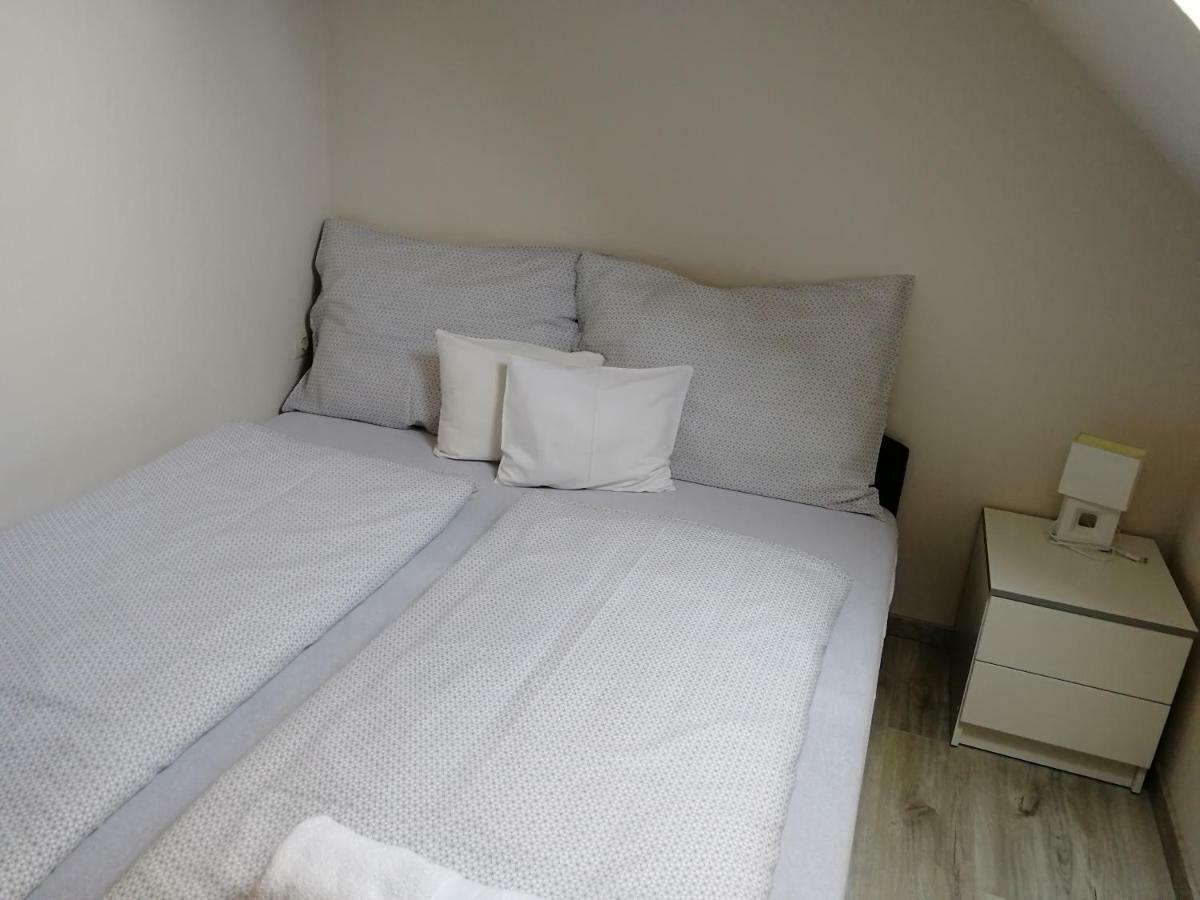 Ovar Apartman Mosonmagyaróvár Exterior foto