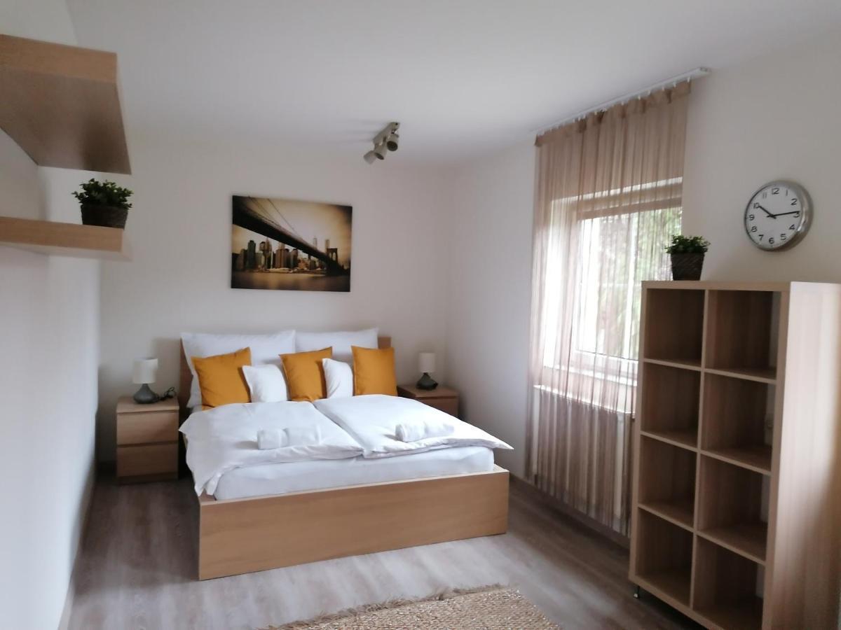 Ovar Apartman Mosonmagyaróvár Exterior foto